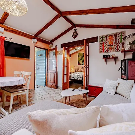 Villa Tania By Guide